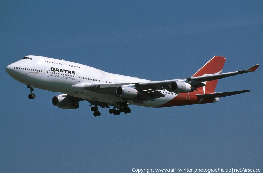 Qantas Boeing 747-438 (VH-OJA) | Photo 413683