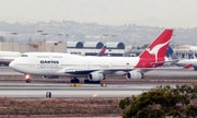 Qantas Boeing 747-438 (VH-OJJ) at  Los Angeles - International, United States