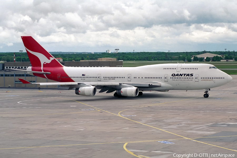 Qantas Boeing 747-438 (VH-OJK) | Photo 146998