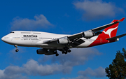Qantas Boeing 747-438 (VH-OJN) at  London - Heathrow, United Kingdom