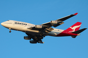 Qantas Boeing 747-438 (VH-OJT) at  New York - John F. Kennedy International, United States
