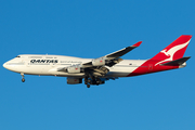 Qantas Boeing 747-438 (VH-OJT) at  New York - John F. Kennedy International, United States