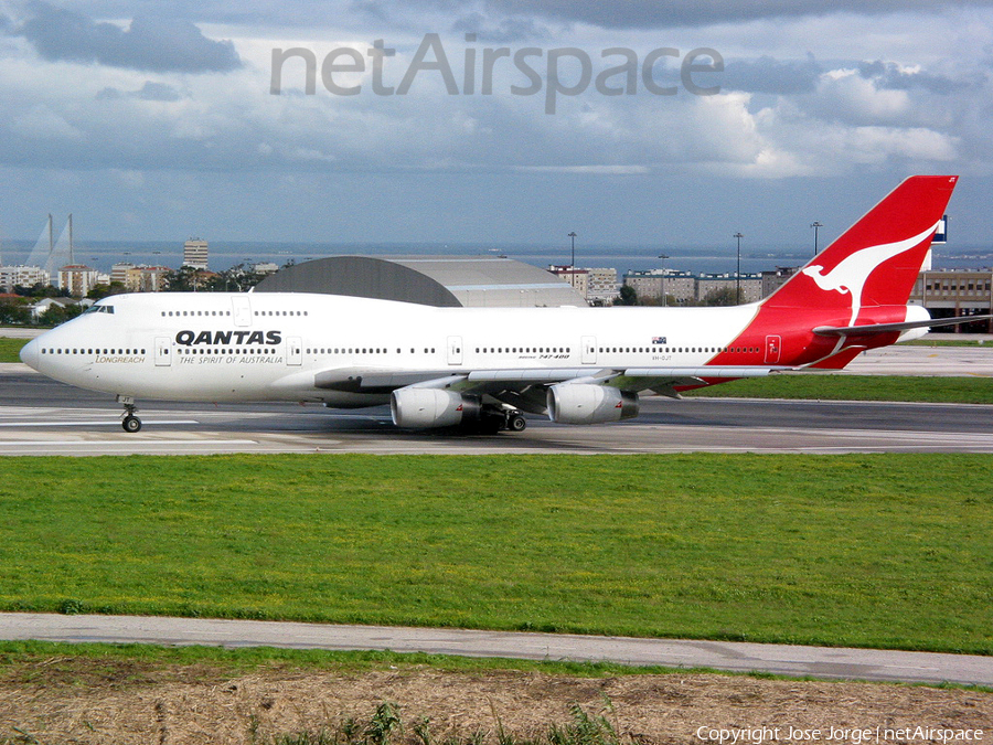 Qantas Boeing 747-438 (VH-OJT) | Photo 397548