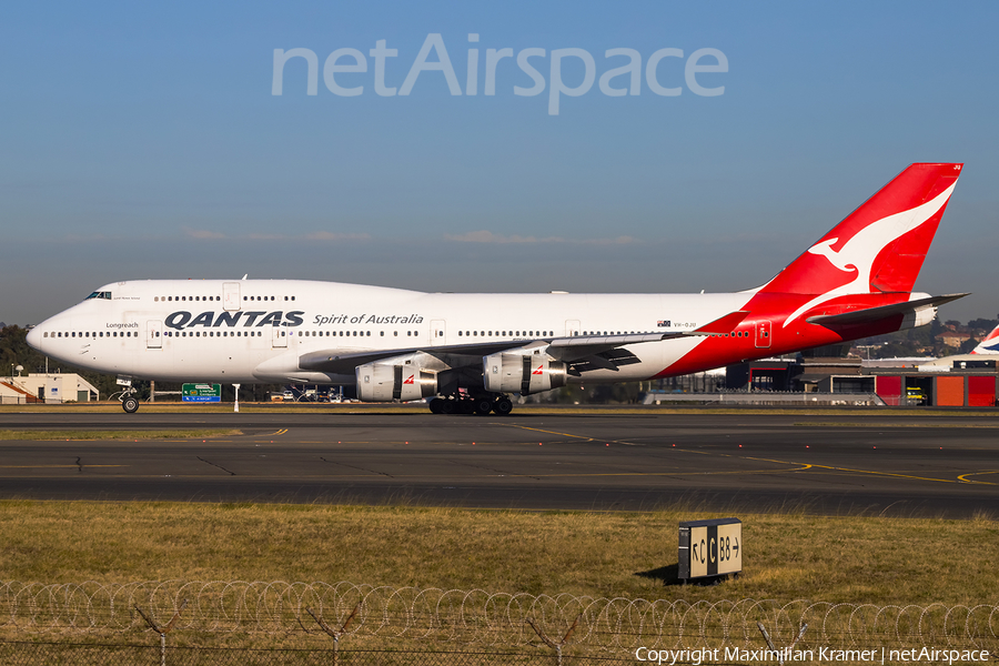 Qantas Boeing 747-438 (VH-OJU) | Photo 390158