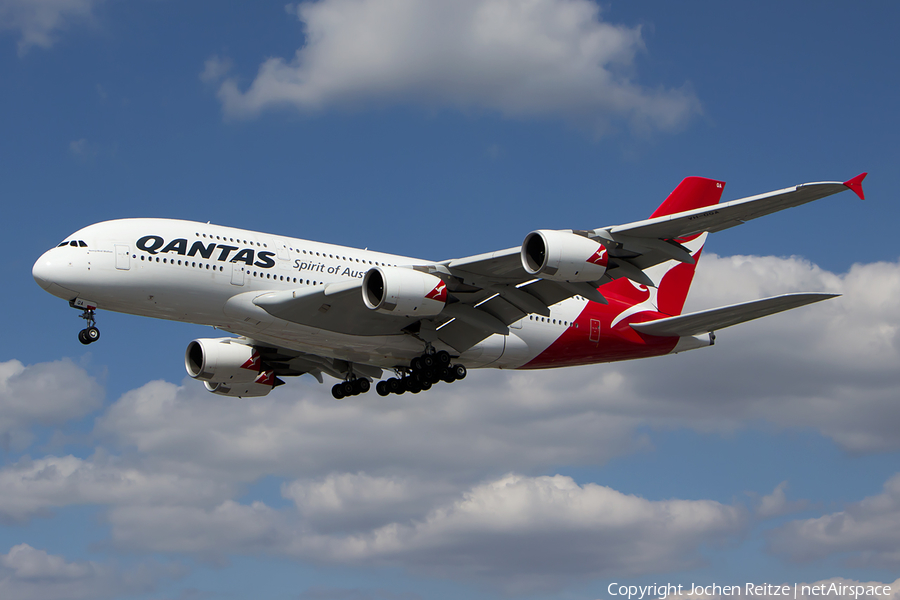 Qantas Airbus A380-842 (VH-OQA) | Photo 112579