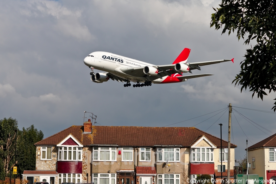 Qantas Airbus A380-842 (VH-OQA) | Photo 182448