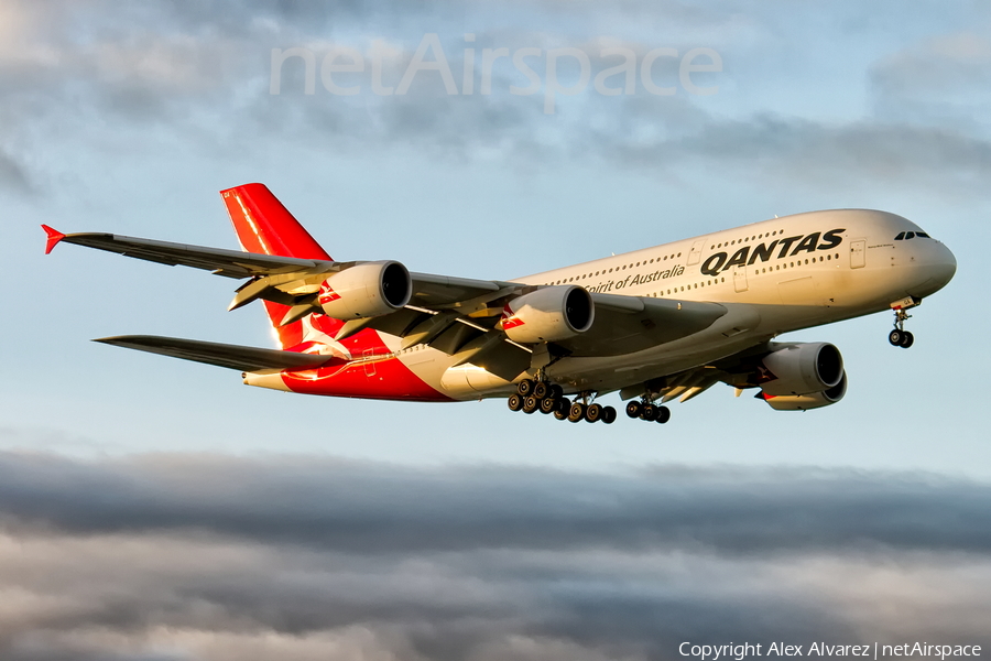 Qantas Airbus A380-842 (VH-OQA) | Photo 262854