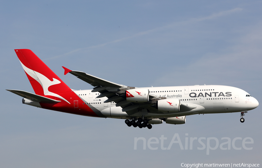 Qantas Airbus A380-842 (VH-OQA) | Photo 314627