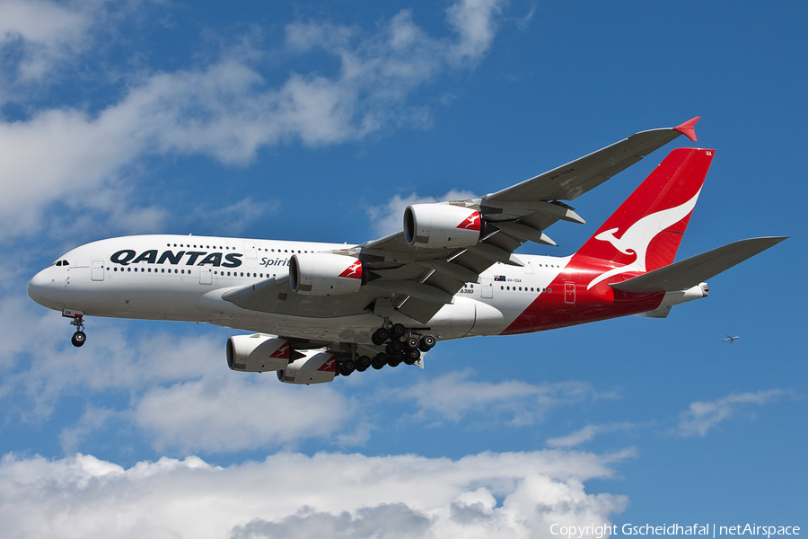 Qantas Airbus A380-842 (VH-OQA) | Photo 53127
