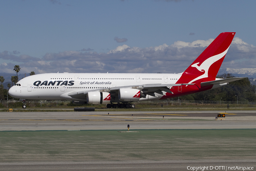 Qantas Airbus A380-842 (VH-OQC) | Photo 335038