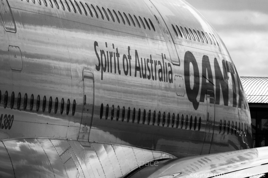 Qantas Airbus A380-842 (VH-OQC) | Photo 169300