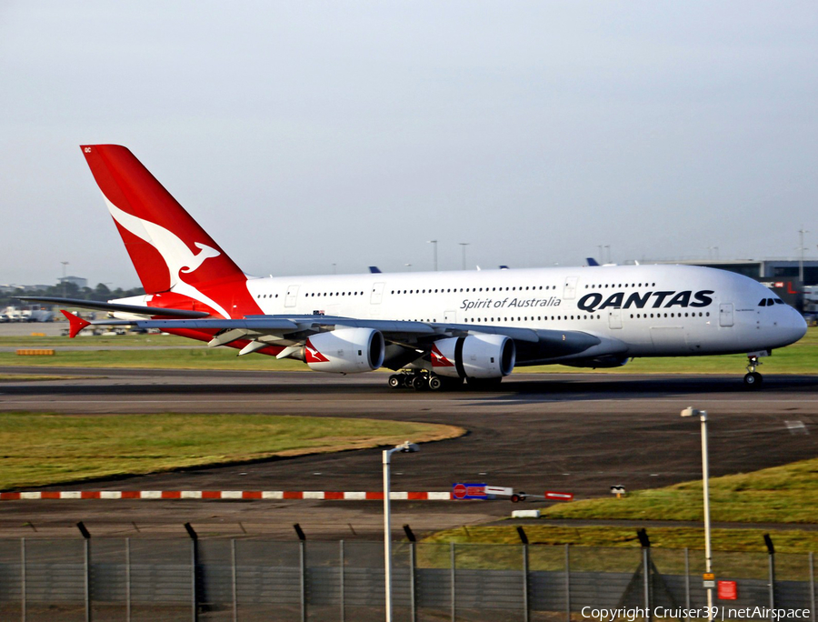 Qantas Airbus A380-842 (VH-OQC) | Photo 220100