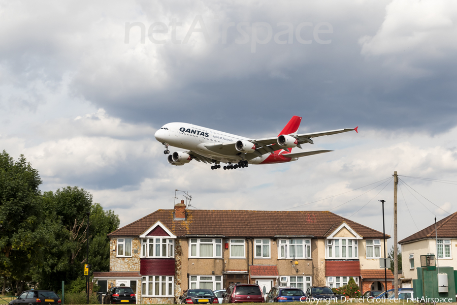 Qantas Airbus A380-842 (VH-OQD) | Photo 186862