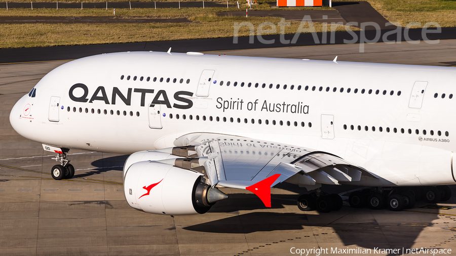 Qantas Airbus A380-842 (VH-OQD) | Photo 390497