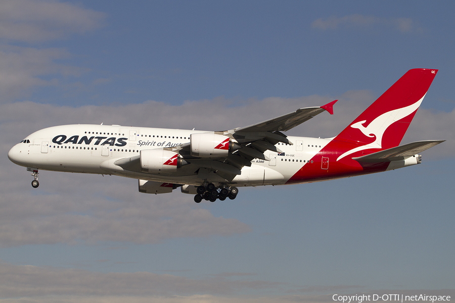 Qantas Airbus A380-842 (VH-OQE) | Photo 469675
