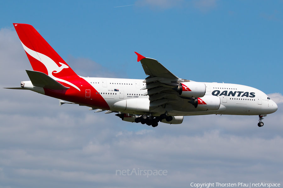 Qantas Airbus A380-842 (VH-OQF) | Photo 108716