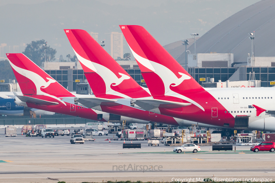 Qantas Airbus A380-842 (VH-OQG) | Photo 165076