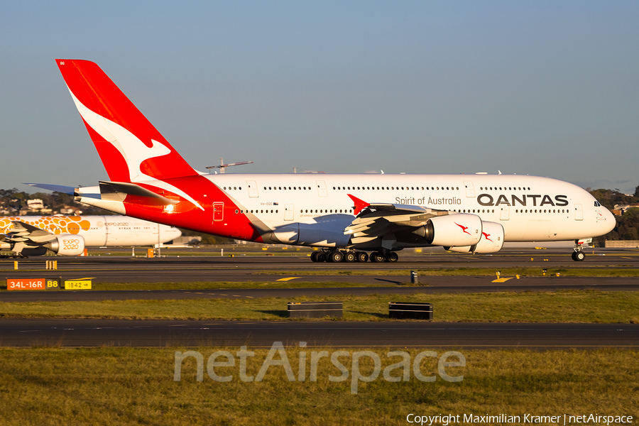 Qantas Airbus A380-842 (VH-OQG) | Photo 391464