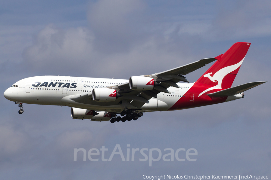 Qantas Airbus A380-842 (VH-OQH) | Photo 100408