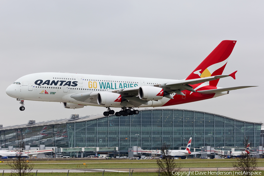 Qantas Airbus A380-842 (VH-OQH) | Photo 102584