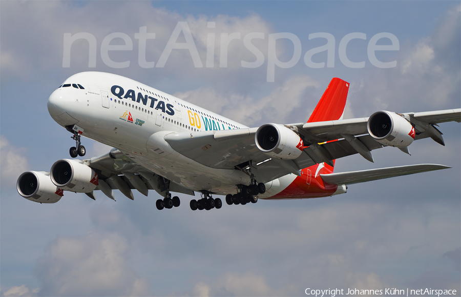 Qantas Airbus A380-842 (VH-OQH) | Photo 134580