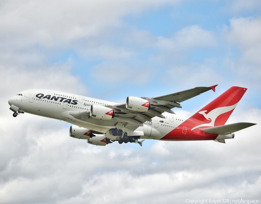 Qantas Airbus A380-842 (VH-OQI) | Photo 197623