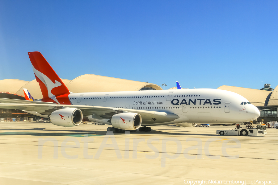 Qantas Airbus A380-842 (VH-OQK) | Photo 426957