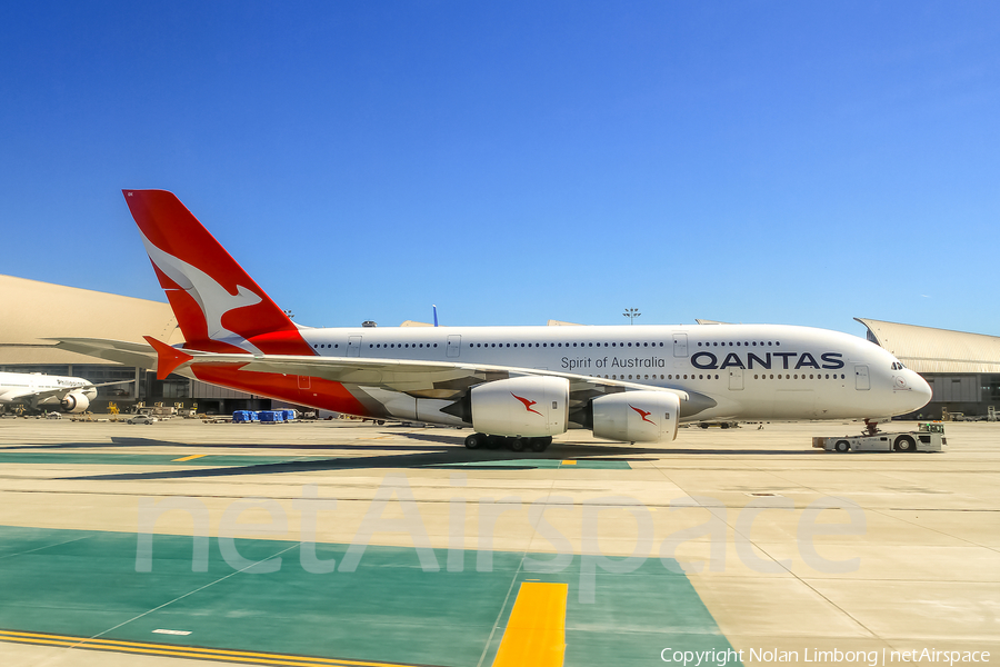 Qantas Airbus A380-842 (VH-OQK) | Photo 426960