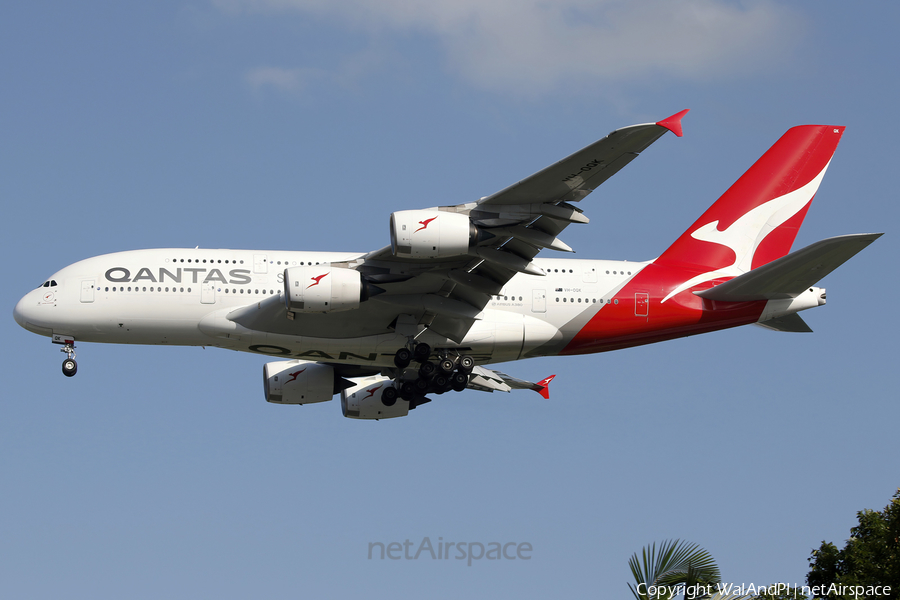 Qantas Airbus A380-842 (VH-OQK) | Photo 612866