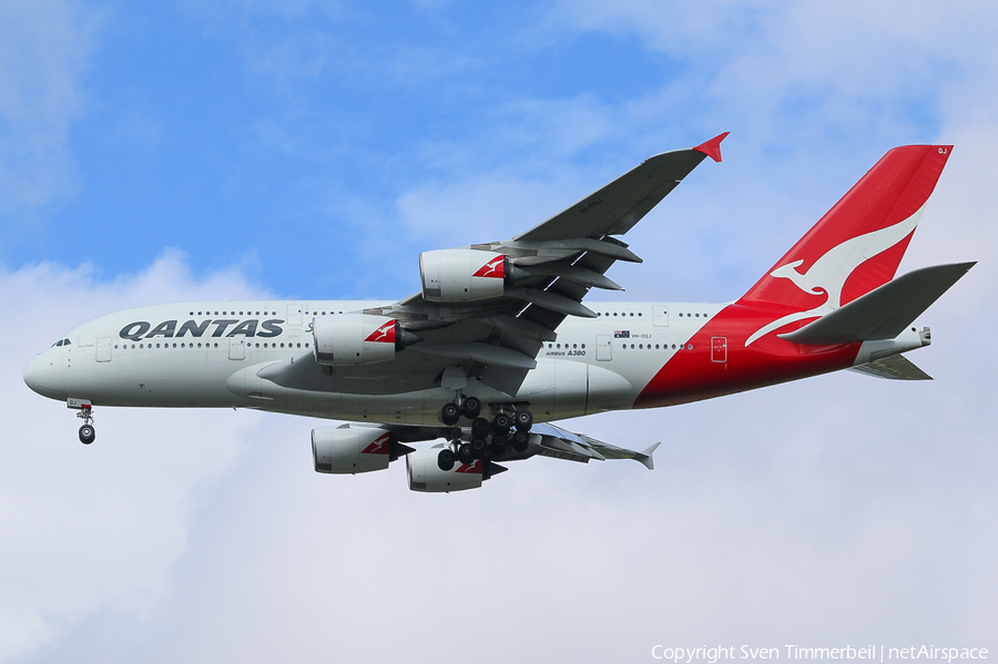 Qantas Airbus A380-842 (VH-OQL) | Photo 120729