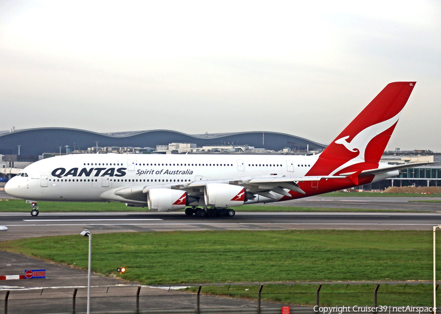Qantas Airbus A380-842 (VH-OQL) | Photo 157185