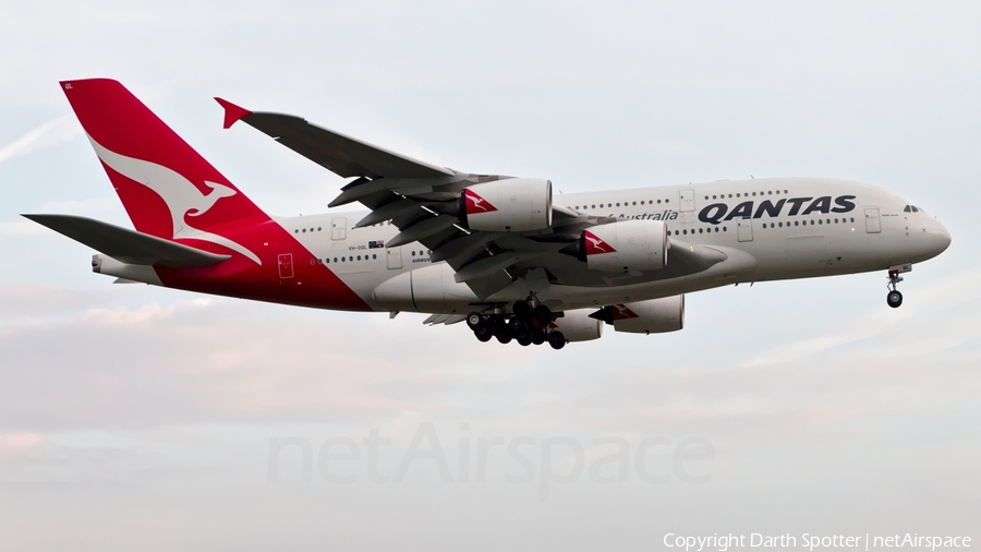 Qantas Airbus A380-842 (VH-OQL) | Photo 182453