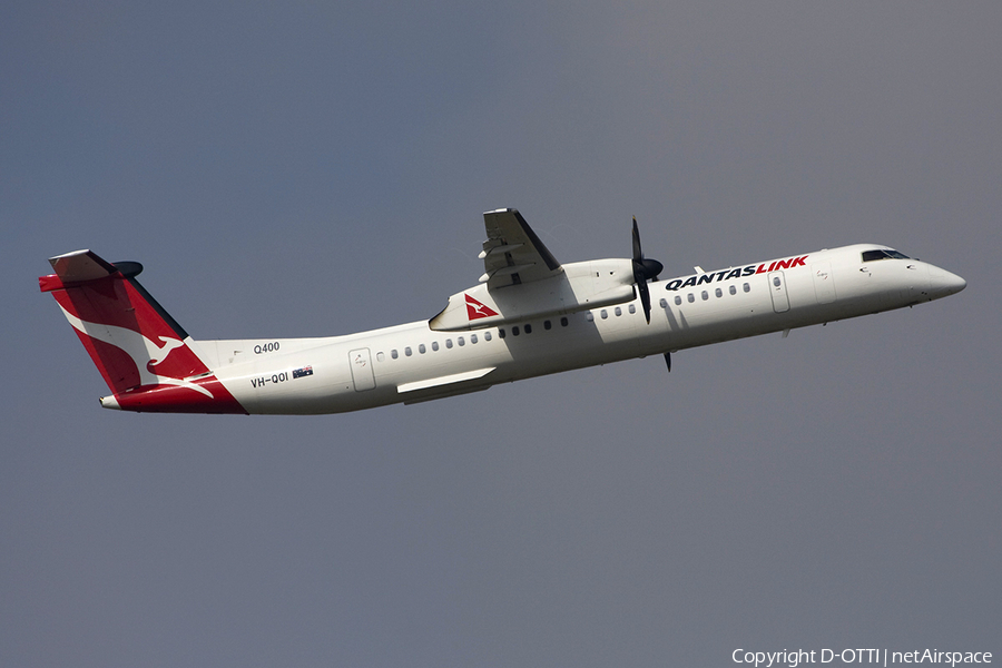 QantasLink (Sunstate Airlines) Bombardier DHC-8-402Q (VH-QOI) | Photo 283045