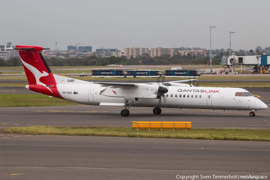 QantasLink (Sunstate Airlines) Bombardier DHC-8-402Q (VH-QOX) | Photo 283952