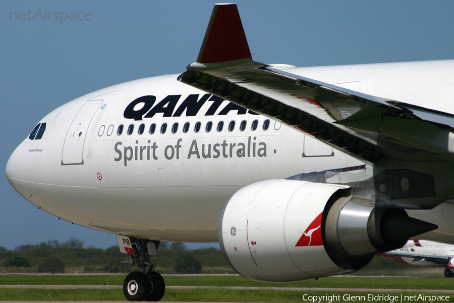Qantas Airbus A330-301 (VH-QPB) | Photo 24194