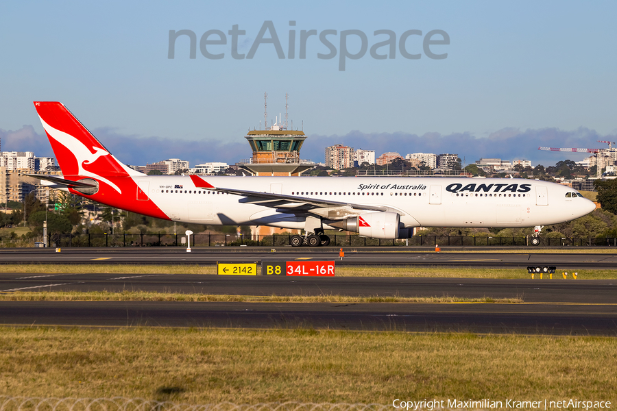 Qantas Airbus A330-301 (VH-QPC) | Photo 390720
