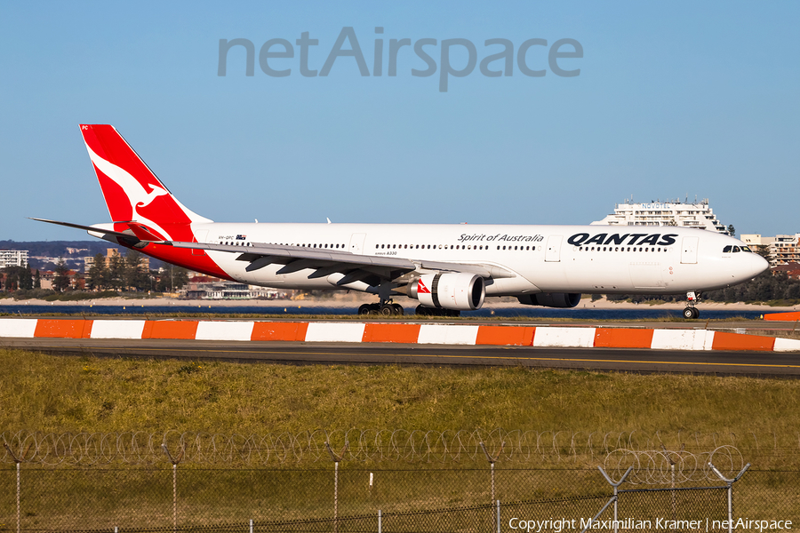 Qantas Airbus A330-301 (VH-QPC) | Photo 391477