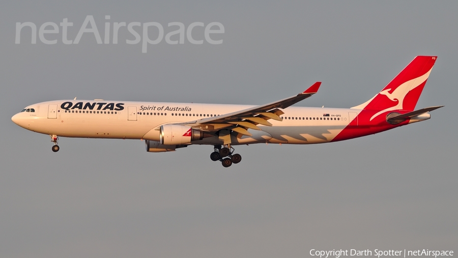 Qantas Airbus A330-301 (VH-QPD) | Photo 162428