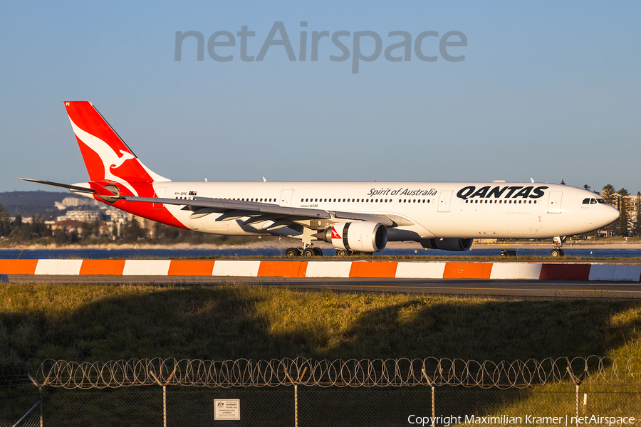 Qantas Airbus A330-303 (VH-QPE) | Photo 391467