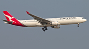 Qantas Airbus A330-303 (VH-QPJ) at  Bangkok - Suvarnabhumi International, Thailand