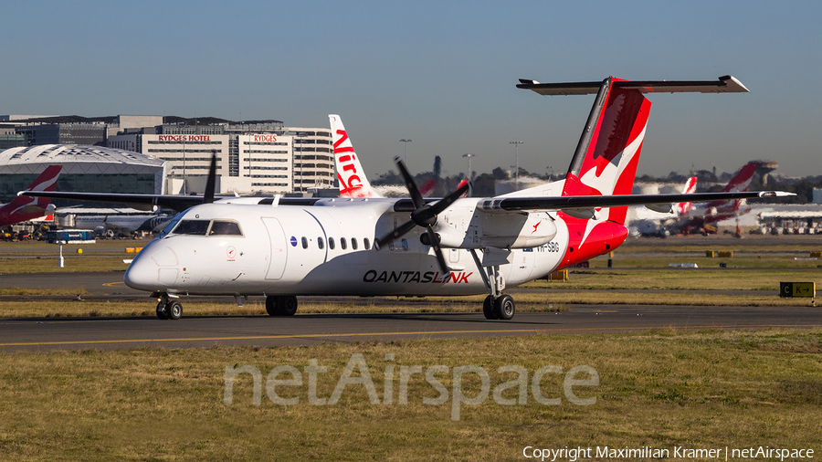 QantasLink (Eastern Australia Airlines) de Havilland Canada DHC-8-315Q (VH-SBG) | Photo 389793