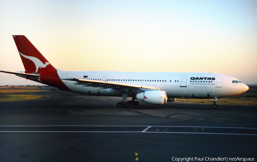 Qantas Airbus A300B4-203 (VH-TAE) | Photo 66759