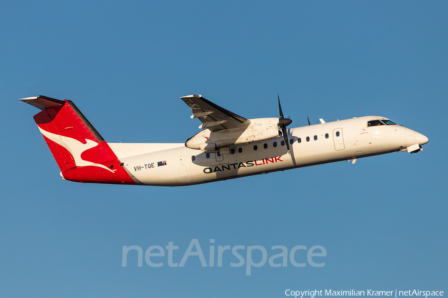 QantasLink (Eastern Australia Airlines) de Havilland Canada DHC-8-315Q (VH-TQE) | Photo 390357