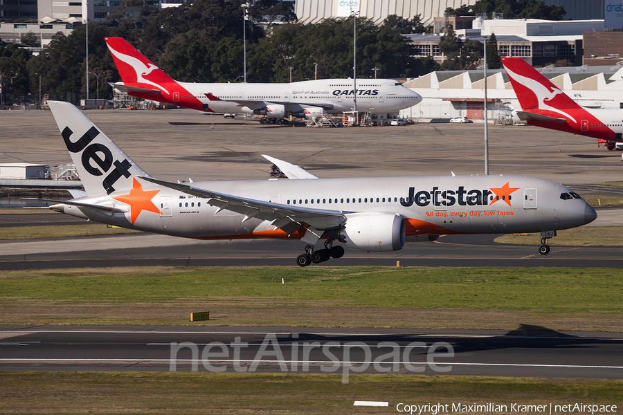 Jetstar Airways Boeing 787-8 Dreamliner (VH-VKJ) | Photo 390608