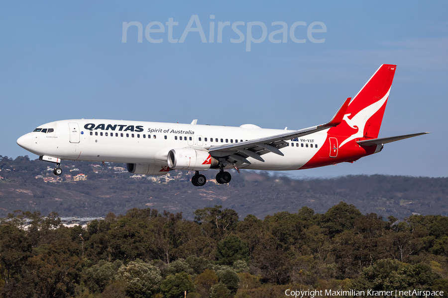 Qantas Boeing 737-838 (VH-VXF) | Photo 391707
