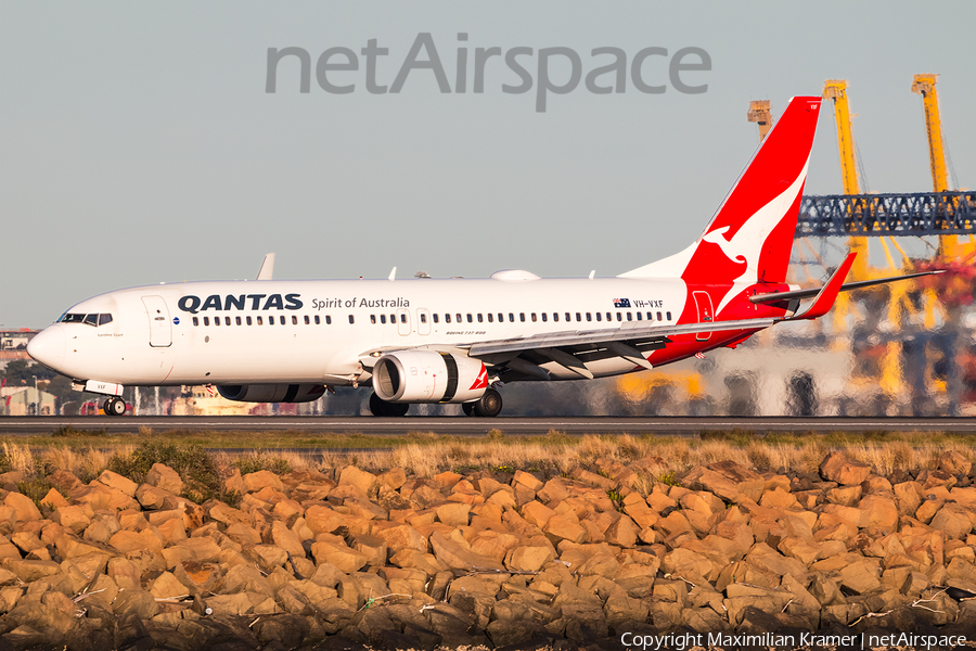 Qantas Boeing 737-838 (VH-VXF) | Photo 390296