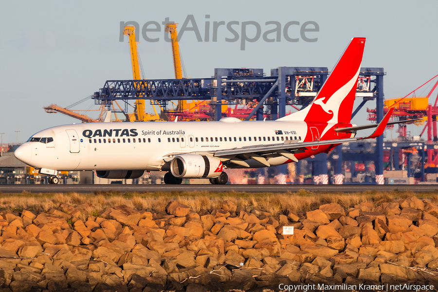 Qantas Boeing 737-838 (VH-VXI) | Photo 390315