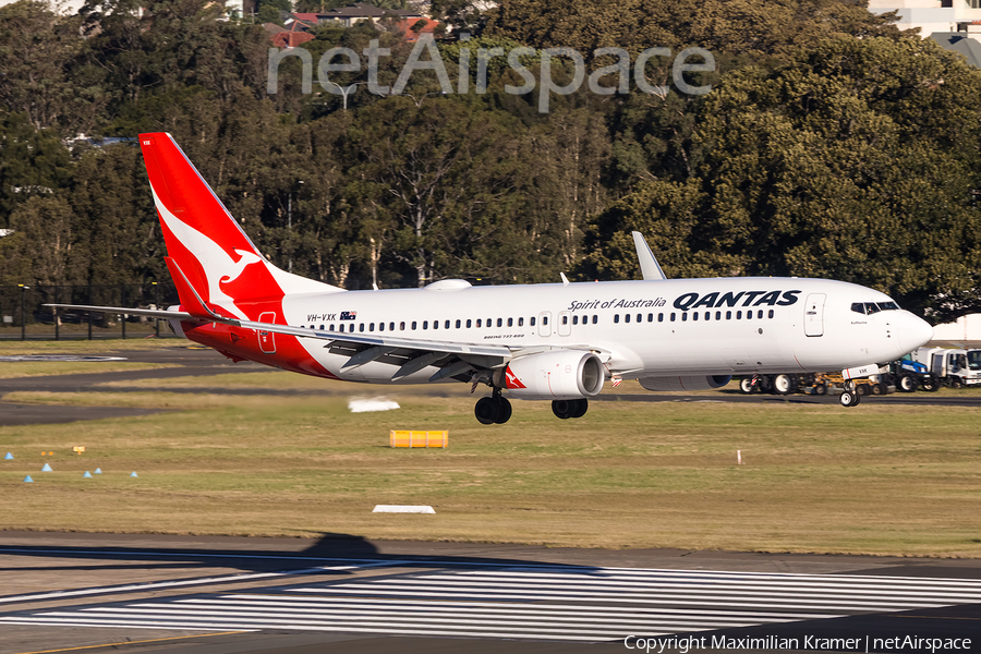 Qantas Boeing 737-838 (VH-VXK) | Photo 390937