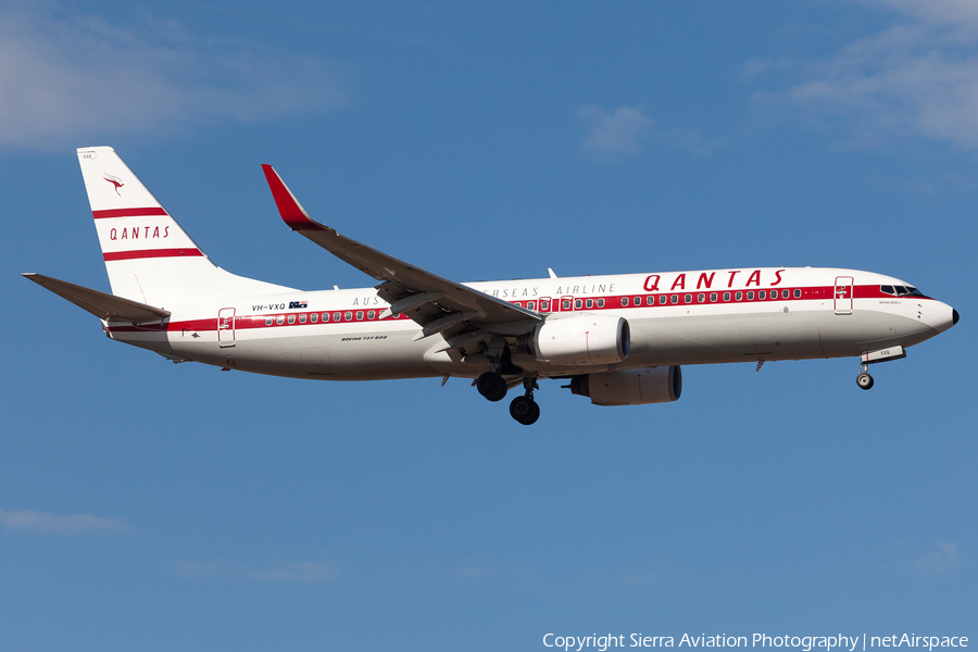 Qantas Boeing 737-838 (VH-VXQ) | Photo 330492