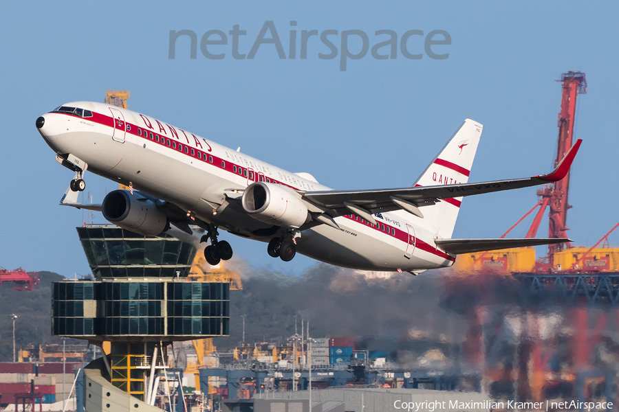 Qantas Boeing 737-838 (VH-VXQ) | Photo 390625